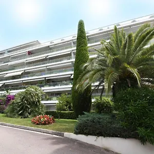 https://matho.fr-provencehotel.com