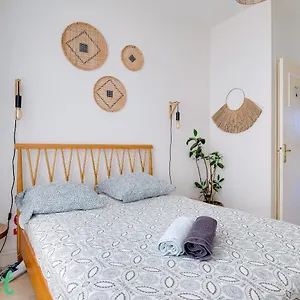 https://charming-apartment-with-cosy-balcony-old-port.fr-provencehotel.com